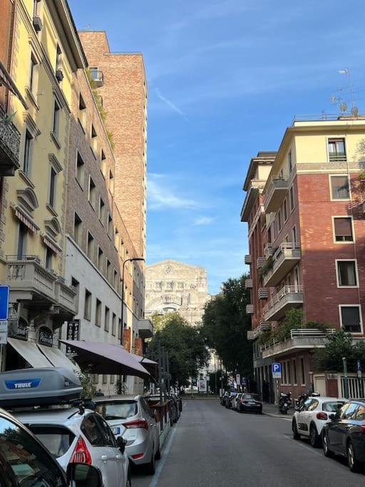 Tarra Place Milan Bagian luar foto